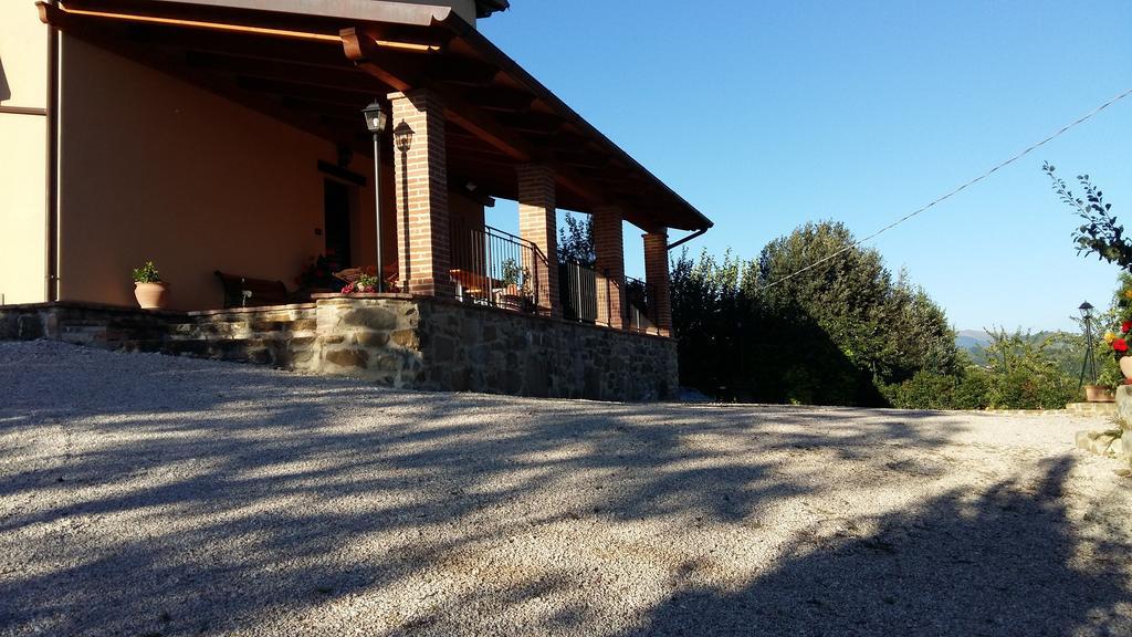 Agriturismo Il Melo Valfabbrica Εξωτερικό φωτογραφία