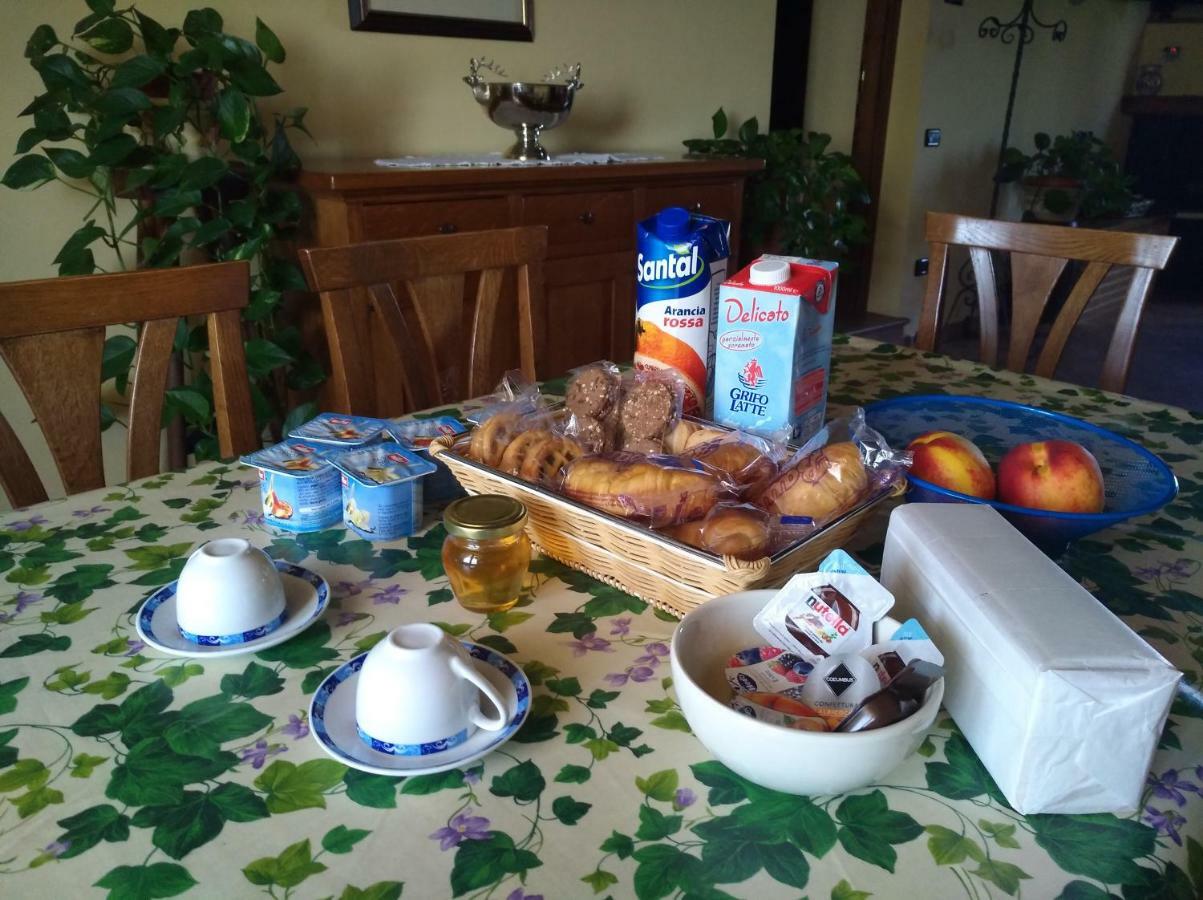 Agriturismo Il Melo Valfabbrica Εξωτερικό φωτογραφία